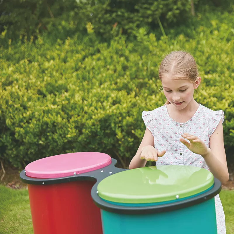 Երկու կոնգաս բացօթյա